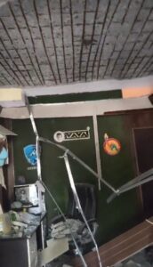 नालासोपारा पूर्व येथे इमारतीच्या दुकानाचे सीलिंग कोसळले; सुदैवाने मोठी जीवितहानी टळली, मनपाच्या ऑडिटवर गंभीर प्रश्नचिन्ह!