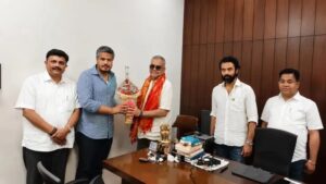 विरारमध्ये राजकीय घडामोडींना वेग; रोहित पवार यांनी घेतली हितेंद्र ठाकूर, क्षितिज ठाकूर आणि राजेश पाटील यांची भेट!