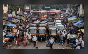 नालासोपारा एसटी डेपोत रिक्षा आणि चारचाकींचा विळखा; प्रवाशांच्या सुरक्षेचा प्रश्न ऐरणीवर